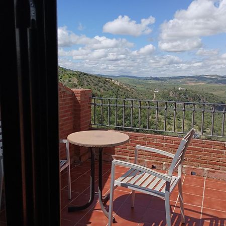 Hotel Rural Los Tadeos Zahara De La Sierra Zewnętrze zdjęcie